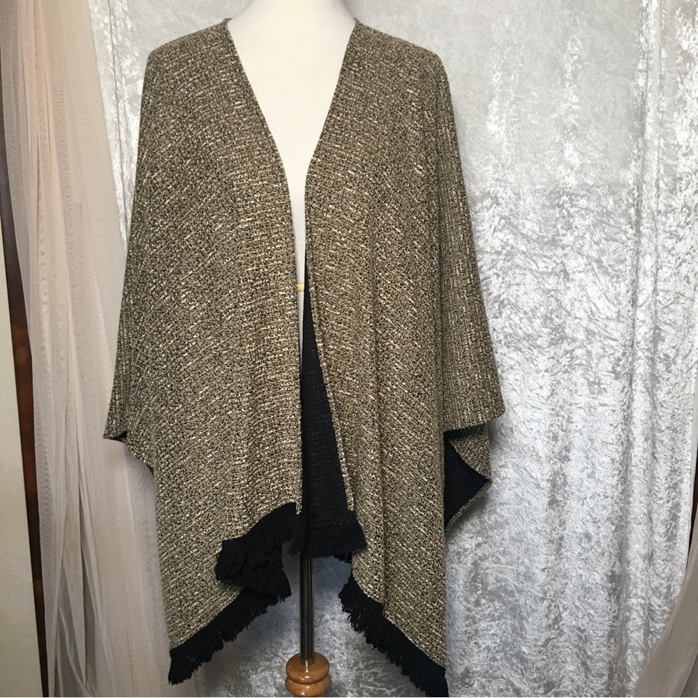 Vintage Monroe & Main Tweed Tan Cape Poncho with Black fringe OS